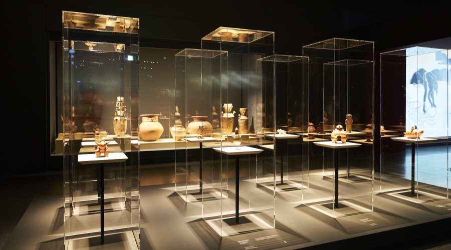 Exposición El Dorado. Los espíritus, el oro y el chamán en Seúl, República de Corea. 2018, Museo Nacional de Corea. Foto: cortesía del Museo Nacional de Corea.